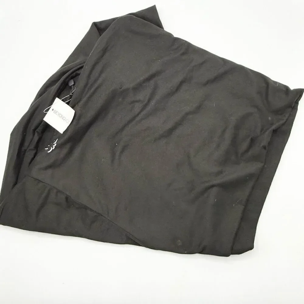 Beyond Yoga Infinity Scarf with Pocket - Black - NWT